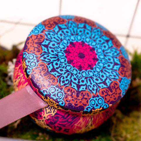 <transcy>Candela da viaggio primaverile con motivo lavanda</transcy>